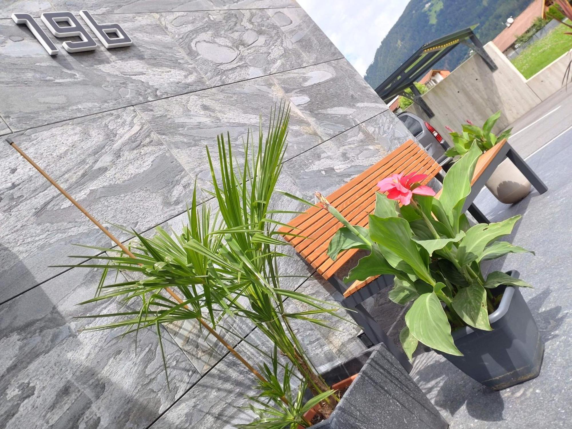 Aenna Apart Prutz Exterior foto